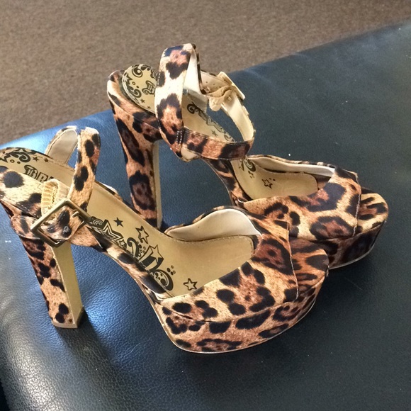 macy's leopard heels